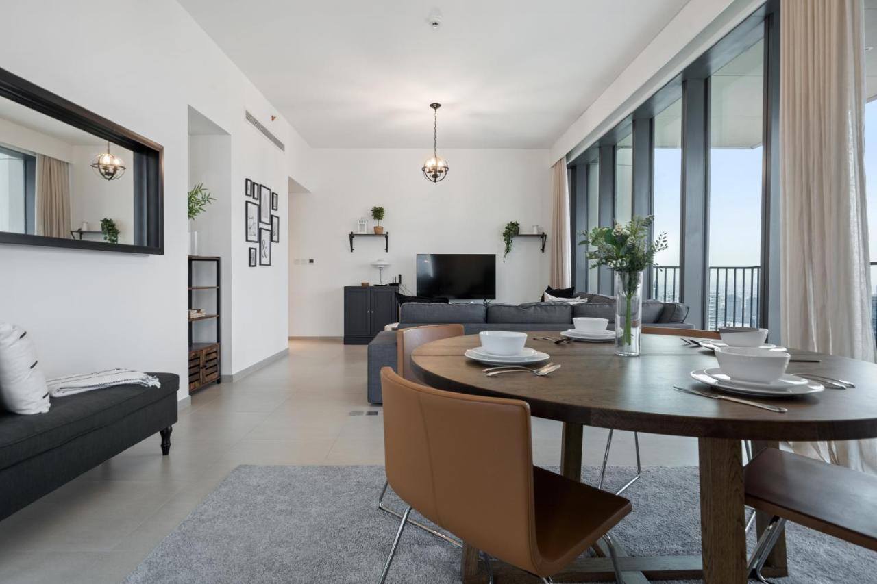 Breathtaking City Views From Dt Apt With Terrace Dubai Eksteriør bilde