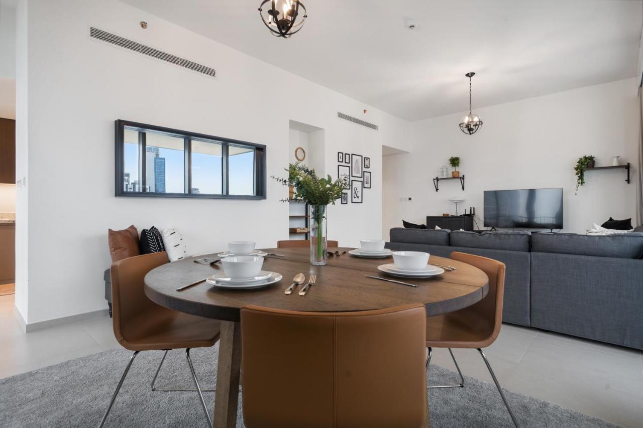 Breathtaking City Views From Dt Apt With Terrace Dubai Eksteriør bilde